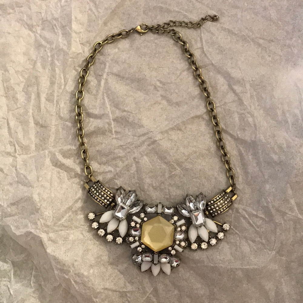 Vintage Style Bling Statement Necklace - Picture 3 of 12